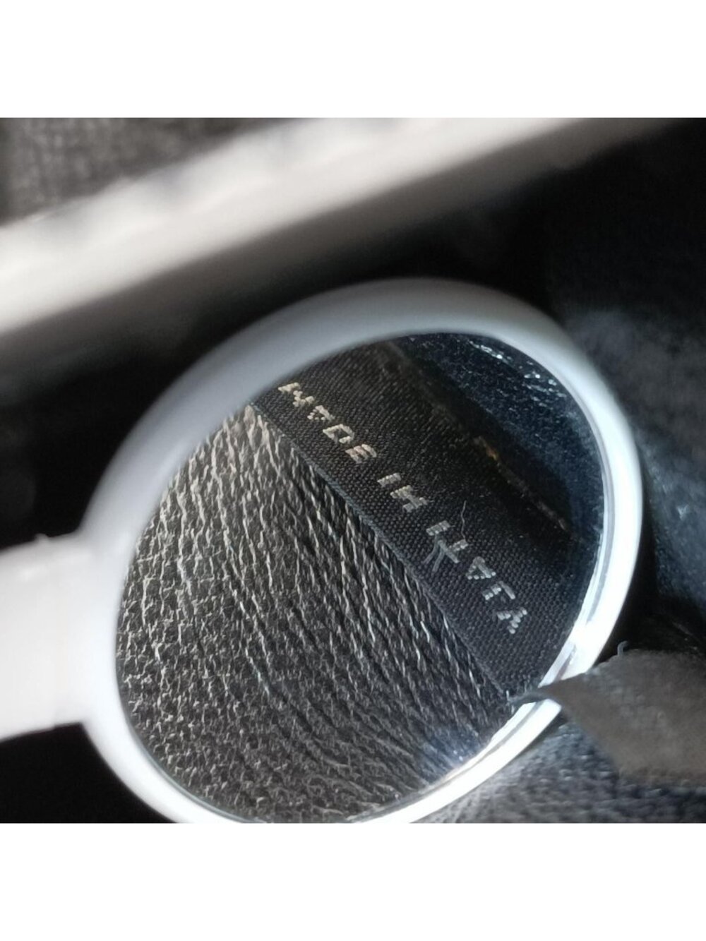 ★SOLD★ Prada Logo Chain Silver Saffiano Leather Bag - Picture 11 of 15